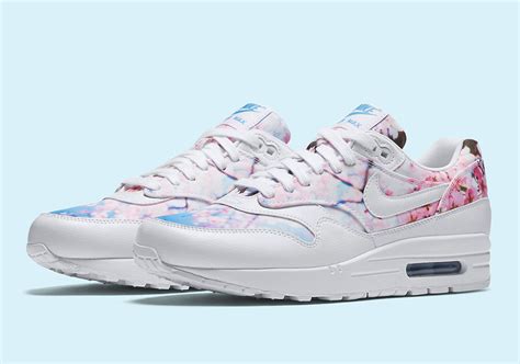 nike air max thea cherry blossom kaufen|Women's Nike Air Max Thea 'Cherry Blossom'. Nike SNKRS.